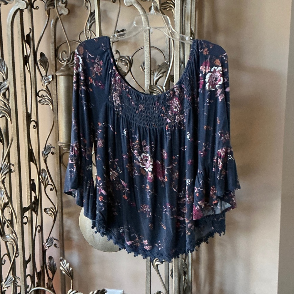 Elegant Floral Blouse in Dark Blue and Burgundy
